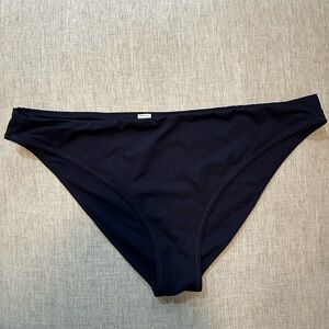 Athleta Maldives Bikini Bottom in Navy
